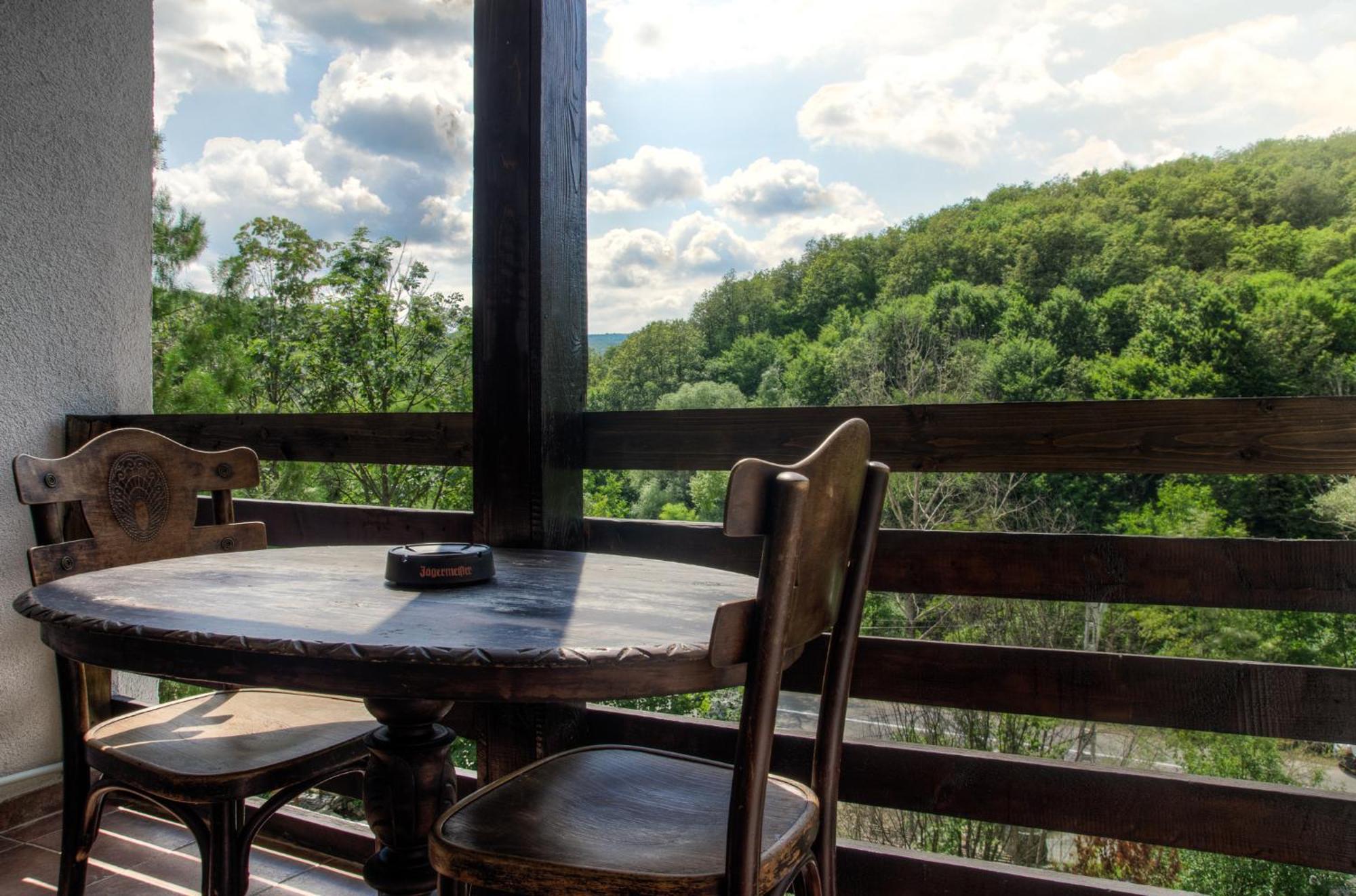 Pensiune-Restaurant Tara Luanei Sărata-Monteoru Zimmer foto
